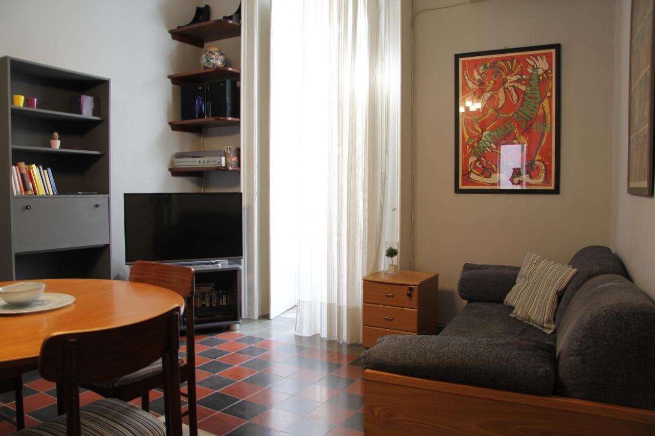 Casa Vacanza Icaros, Ortigia Hictoric Center, 200 Mt From The Beach Сиракуза Екстериор снимка